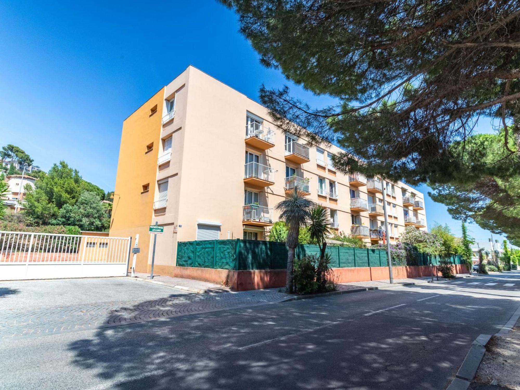 Apartment Les Ilaires By Interhome Le Lavandou Ngoại thất bức ảnh